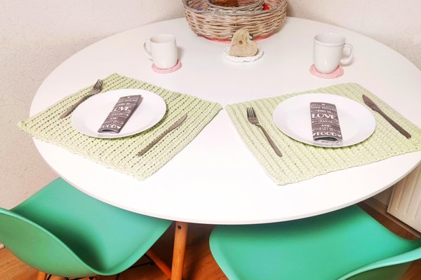 Tischsets mit Fettuccia Textilgarn gehäkelt